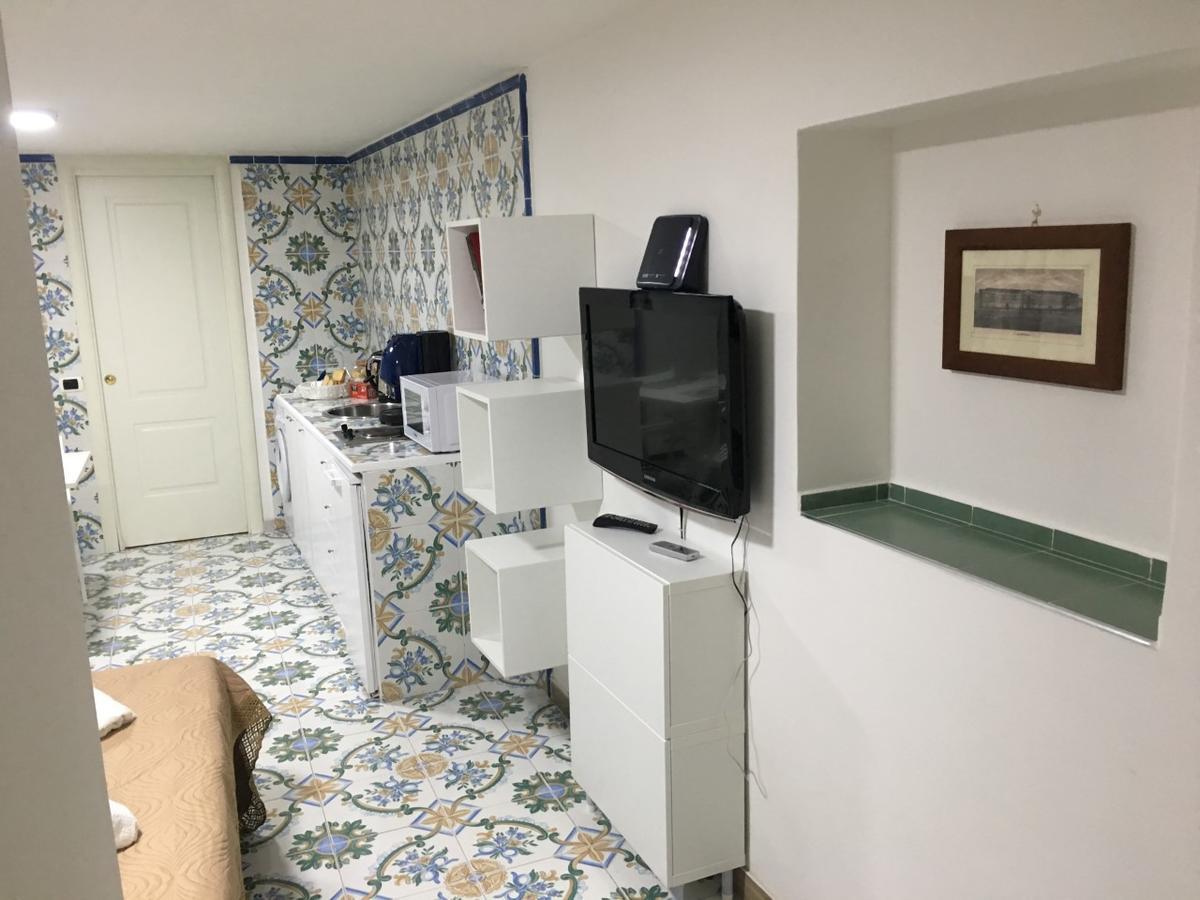 La Corte Del Re Borbone Bed & Breakfast Caserta Exterior foto